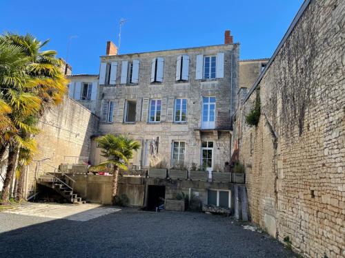 Appartement Fontenay-le-Comte, 5 pièces, 8 personnes - FR-1-725-7 : Appartements proche de Longèves