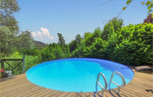 Stunning Home In Taussac-la-billire With Wifi, Private Swimming Pool And 3 Bedrooms : Maisons de vacances proche de Le Pradal