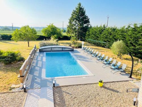 Villa au calme avec piscine : Villas proche d'Orsennes