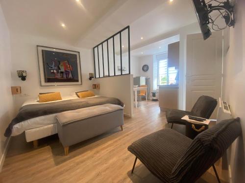 Il y a de l'amour dans l'air - studio lit king size : Appartements proche d'Arromanches-les-Bains