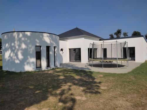 Maison contemporaine en Brocéliande : Maisons de vacances proche de Mohon