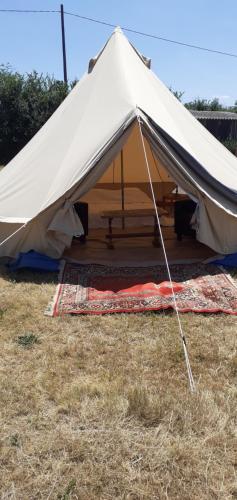 La tente saharienne du Perche .Chevaux. : Tentes de luxe proche de Les Châtelets