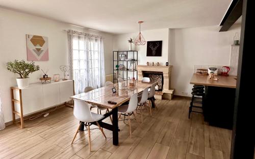 Family Oasis with 3 bedrooms near Paris : Maisons de vacances proche de Noiseau