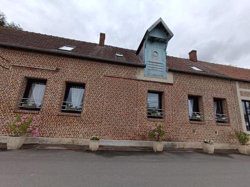 Gîte chez Julie et Franck : Appartements proche de Cléry-sur-Somme