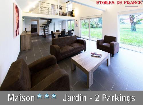 SFK -Maison Moderne-Jardin-Parking-10mn Strasbourg : Maisons de vacances proche de Weyersheim