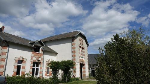 Gîte de Chazelpaud : Maisons de vacances proche de Condat-en-Combraille