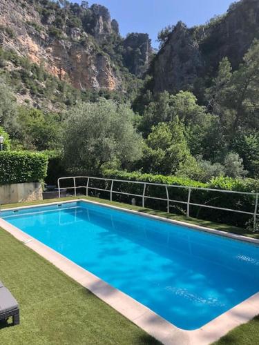 Villa piscine 30 minutes de Nice : Villas proche de Saint-Antonin