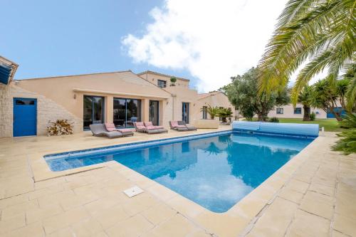 Villa Boyard - Pour 10 avec piscine privée et jacuzzi : Maisons de vacances proche de Saint-Nazaire-sur-Charente