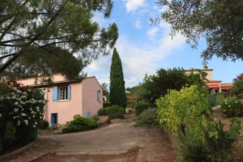 villa rose roquebrun : Maisons de vacances proche de Roquebrun