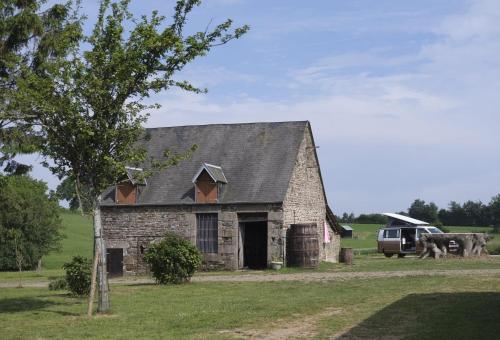 La Billardière : Campings proche de Saint-Quentin-les-Chardonnets