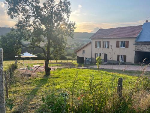 Maison vue superbe, 1-6 pers, Teilhet, Auvergne : Maisons de vacances proche de Chouvigny