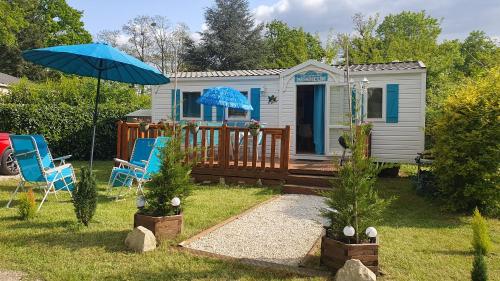 La Maison du bonheur Mobil-home camping 3 étoiles Paris à 45 Km : Chalets proche de Les Granges-le-Roi