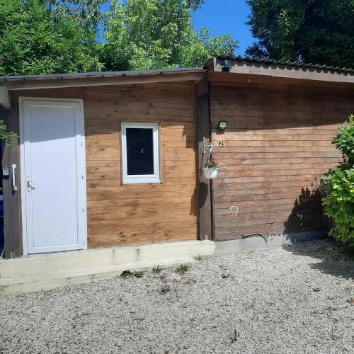 Holiday Chalet 2 Set in Country side : Chalets proche de Palluaud