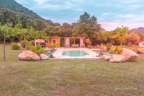 Grande villa de standing avec piscine à Sagone en Corse : Villas proche de Coggia