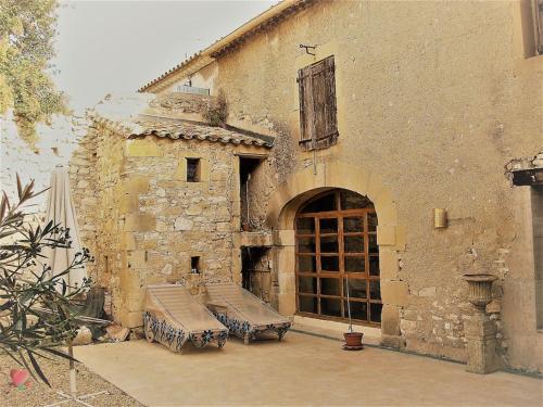 Maison en pierres dans le sud : Maisons de vacances proche d'Aspères