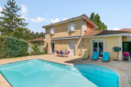 Spacious house with swimming pool near Lyon - Welkeys : Maisons de vacances proche de Limonest