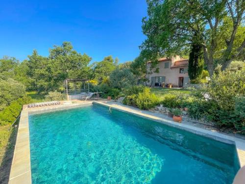 Maison avec piscine au pied du Luberon : Maisons de vacances proche de Vaugines