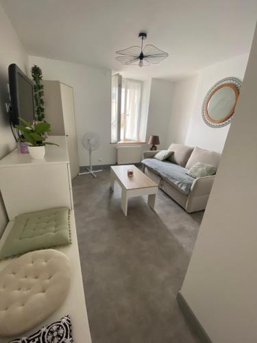 Le Studio - Logement Entier à Déols : Appartements proche de Vineuil