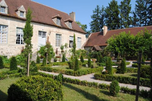 Chateau de Montchoisy : Maisons d'hotes proche de Bransat
