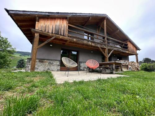 Peaceful chalet near the ski slopes 8 people : Chalets proche d'Escouloubre