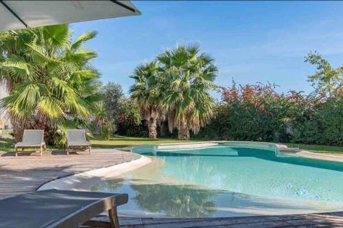 Logement avec piscine privée, 35 min de la mer : Appartements proche d'Aspères