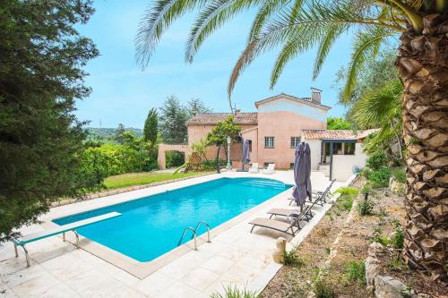 Prestigious residence with swimming pool and breathtaking views : Villas proche de Mougins