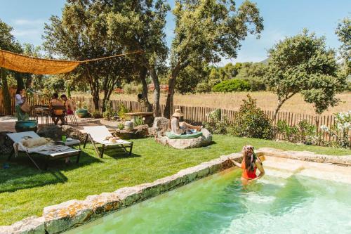 Amandula superbe maison de campagne avec piscine privé à 2 km de la plage : Villas proche de Pigna