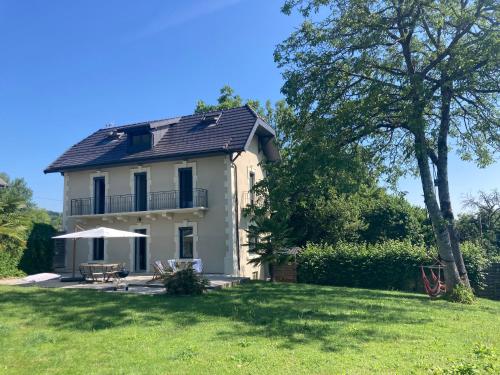 Villa Côte des Vignes x Annecy 15' : Maisons de vacances proche de Groisy