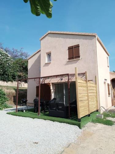 Très belle maison F3- 63 m² en Corse : Maisons de vacances proche de Venzolasca
