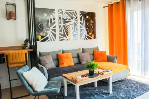 Appartement nouveaux quartier Bologne à deux pas de Mosson, WiFi, climatisation et parking gratuit : Appartements proche de Saint-Georges-d'Orques