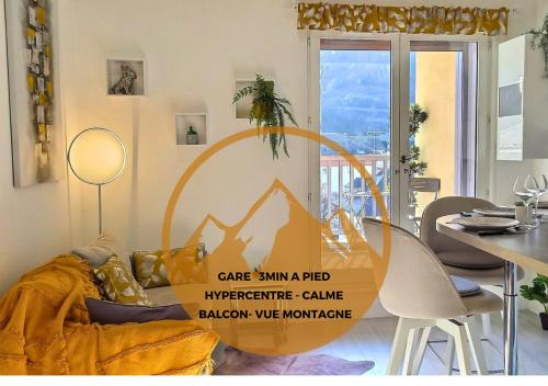 Yellow Home-by So'SerenityHome-balcon vue montagne-mezzanine : Appartements proche de Vougy