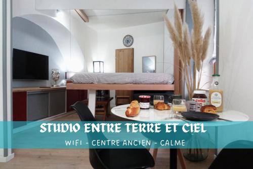 studio entre terre et ciel - escapade millavoise : Appartements proche de Saint-Georges-de-Luzençon
