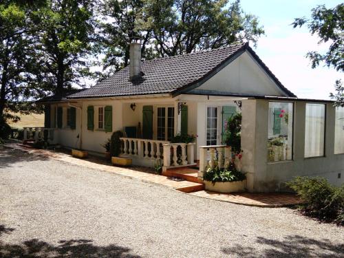 Gîte Saint-Firmin-des-Bois, 3 pièces, 4 personnes - FR-1-590-280 : Maisons de vacances proche de Savigny-sur-Clairis