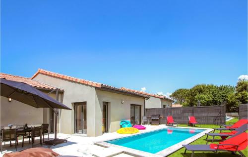 Awesome Home In Clon Dandran With 4 Bedrooms, Wifi And Private Swimming Pool : Maisons de vacances proche de Salettes