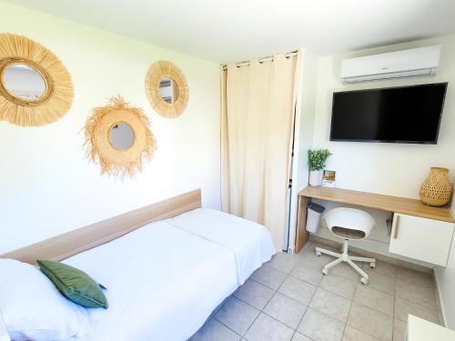 Chambre simple climatisée - Proche Tram & Centre : Maisons d'hotes proche de Castelnau-le-Lez