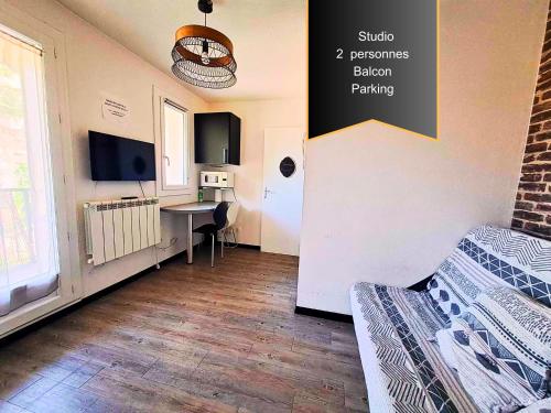 Studio Centre Ville Parking residence Pradines 1 : Appartements proche de Sainte-Colombe-en-Bruilhois