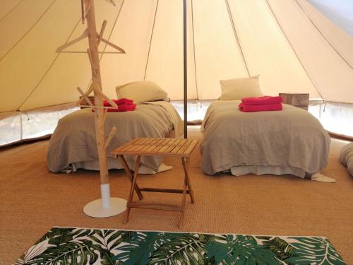 LES JARDINS CELESTES - Glamping - Lodge Saharienne Duo : Tentes de luxe proche de Payzac