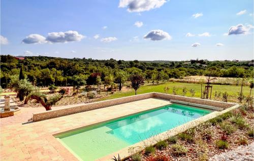 Stunning Home In St,jean-de-minervois With Outdoor Swimming Pool And 7 Bedrooms : Maisons de vacances proche d'Assignan