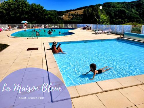 Maison de vacances avec piscines et parking! : Maisons de vacances proche de Prades-d'Aubrac