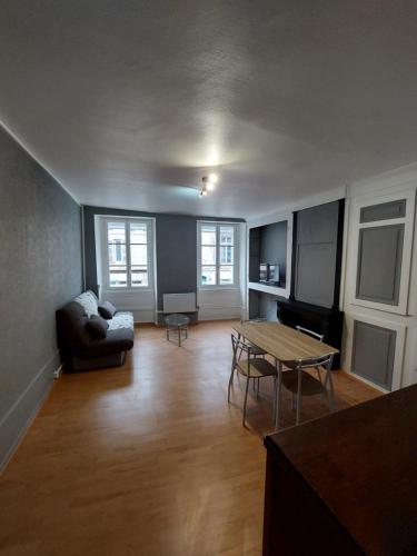 Appartement Le Suly : Appartements proche de Salins-les-Bains