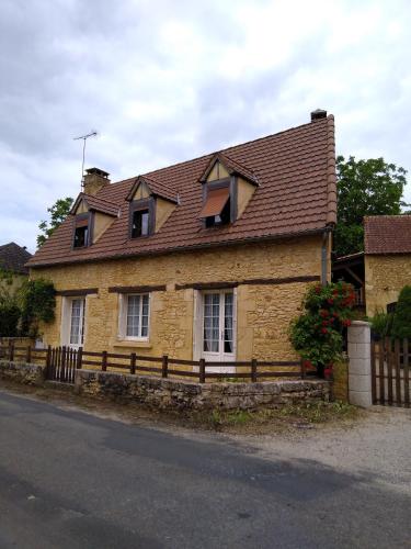 Maison typique du Périgord et du Sarladais : Maisons de vacances proche de Milhac