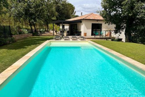 Villa moderne et piscine chauffée en Provence : Villas proche de Le Puy-Sainte-Réparade