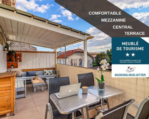 Appart Cosy, Mezzanine Clim et Terrasse à 200m de la Gare : Appartements proche de Caissargues