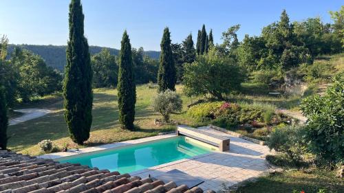 Maison privée style provençal : Villas proche de Saulce-sur-Rhône
