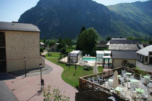 Appartement avec piscine en Vallée d’Ossau : Appartements proche de Castet