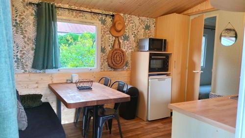 Cottage gîte aux Lauriers Lacroix sur meuse : Appartements proche de Saulx-lès-Champlon