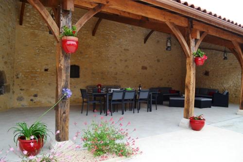 Gîte la Forge 4 étoiles : Maisons de vacances proche de Montagnac-sur-Lède