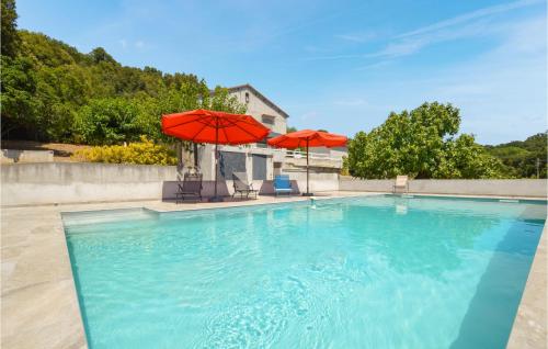 Amazing Home In Giuncaggo With Outdoor Swimming Pool, Wifi And 3 Bedrooms : Maisons de vacances proche de Pancheraccia