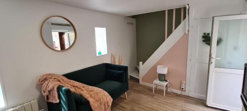 Bright little house in Douvres-la-Délivrande : Maisons de vacances proche de Cresserons