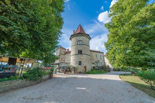 Château Chapeau Cornu : Hotels proche de Montcarra